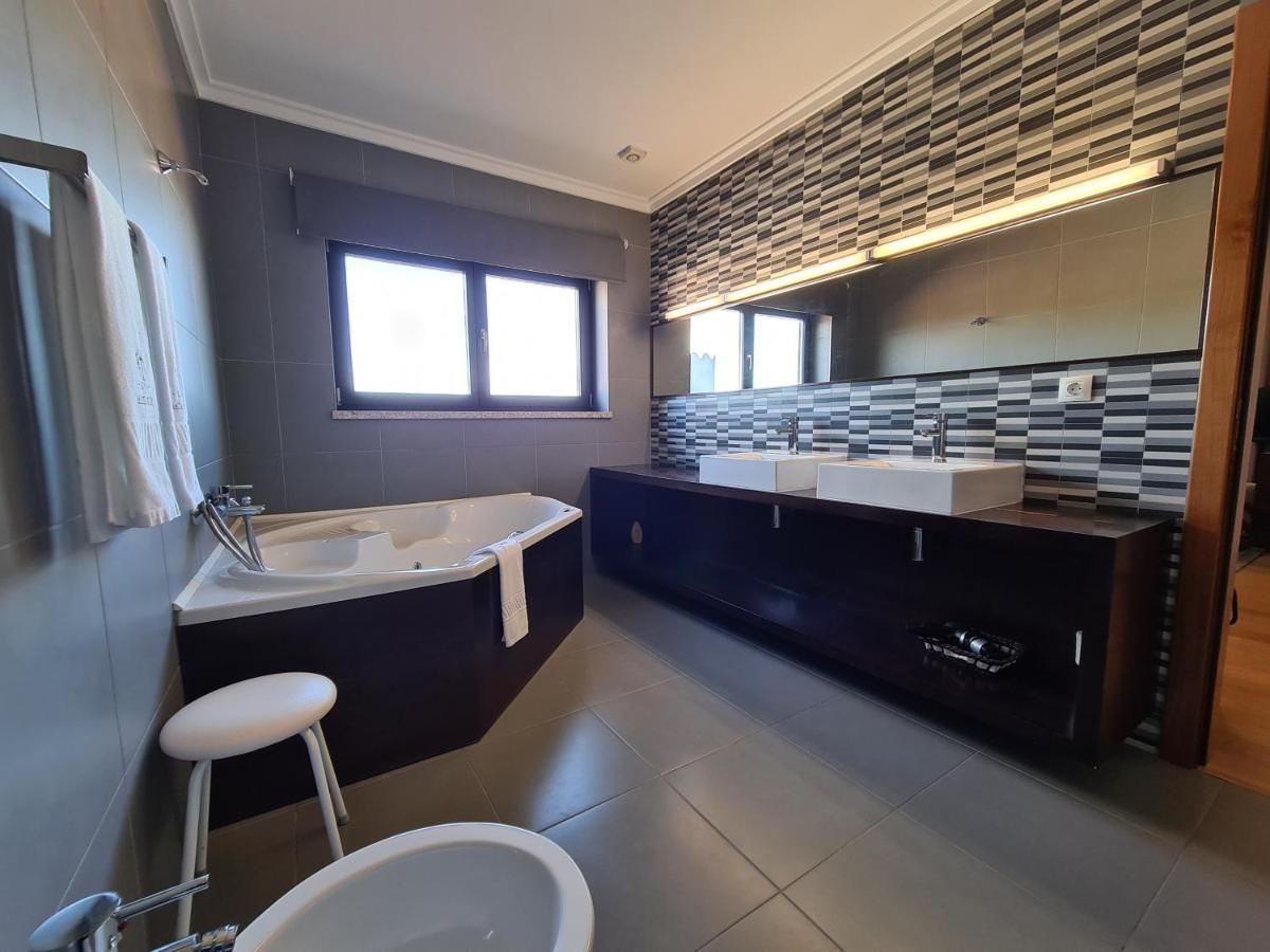 Quinta De Santo Estevao Hotel Rural 阿吉亚尔-达贝拉 外观 照片