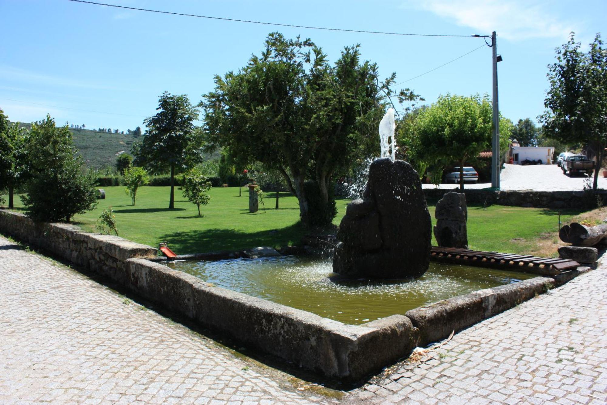 Quinta De Santo Estevao Hotel Rural 阿吉亚尔-达贝拉 外观 照片
